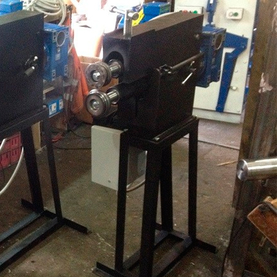 Станок зиговочный электромеханический Rollen-Machine RME-300х2 мм Станок зиговочный электромеханический Rollen-Machine RME-300х2 мм