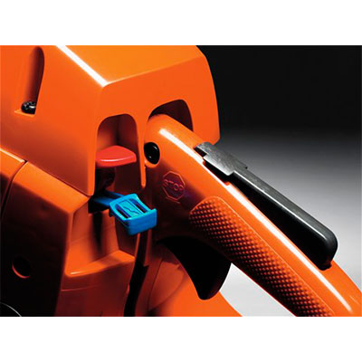 Бензопила Husqvarna 555 (9660109-15) Бензопила Husqvarna 555 (9660109-15)