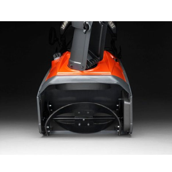 Снегоуборочная машина Husqvarna ST 151 Снегоуборочная машина Husqvarna ST 151