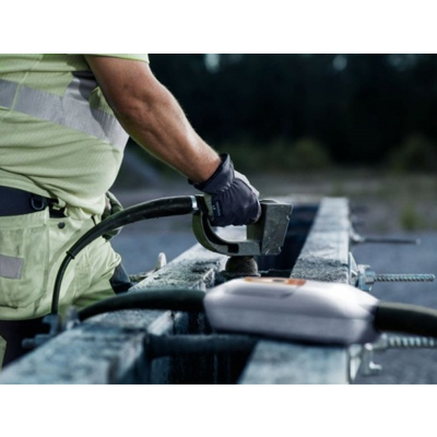 Вибратор высокочастотный Husqvarna SMART E 40 (0,5 м вал) Вибратор высокочастотный Husqvarna SMART E 40 (0,5 м вал)