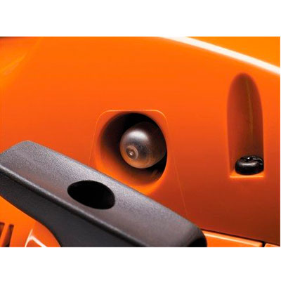 Бензопила Husqvarna 555 (9660109-15) Бензопила Husqvarna 555 (9660109-15)