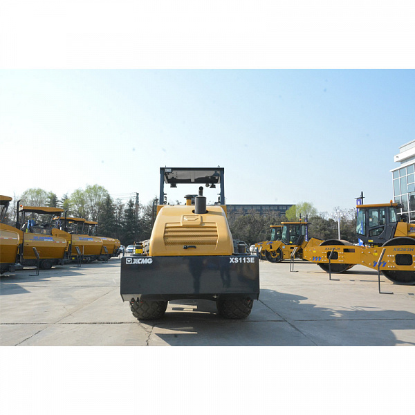 Дорожный каток XCMG XS113E Дорожный каток XCMG XS113E