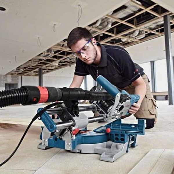 Пила торцовочная Bosch GCM 8 SJL Пила торцовочная Bosch GCM 8 SJL