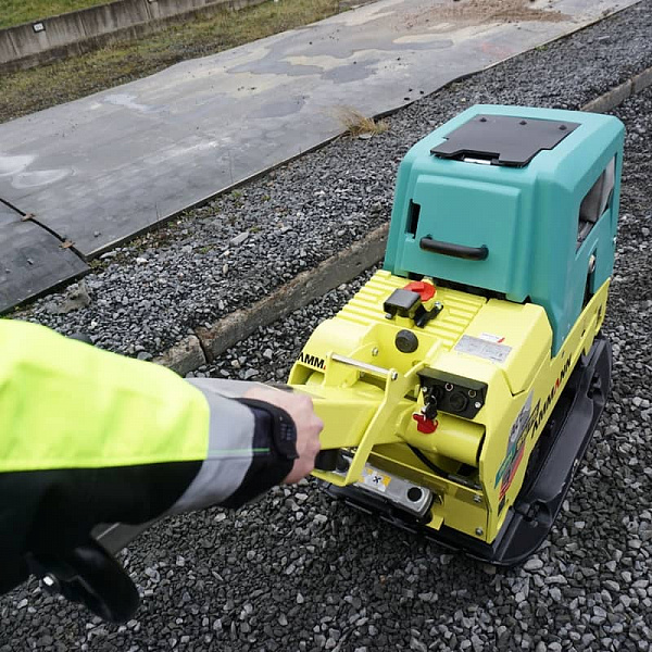 Виброплита Ammann APH 55/75 Виброплита Ammann APH 55/75