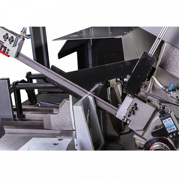 Ленточнопильный станок JET MBS-1012CNC с ЧПУ Ленточнопильный станок JET MBS-1012CNC с ЧПУ