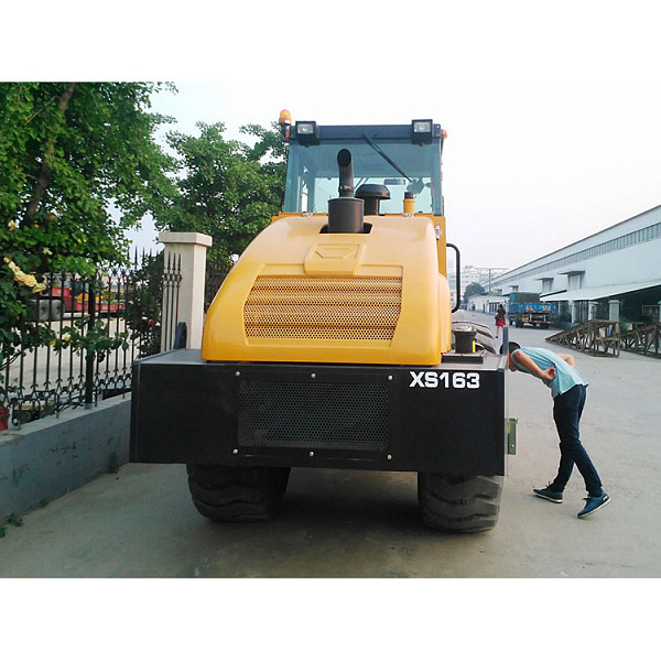 Дорожный каток XCMG XS163 Дорожный каток XCMG XS163
