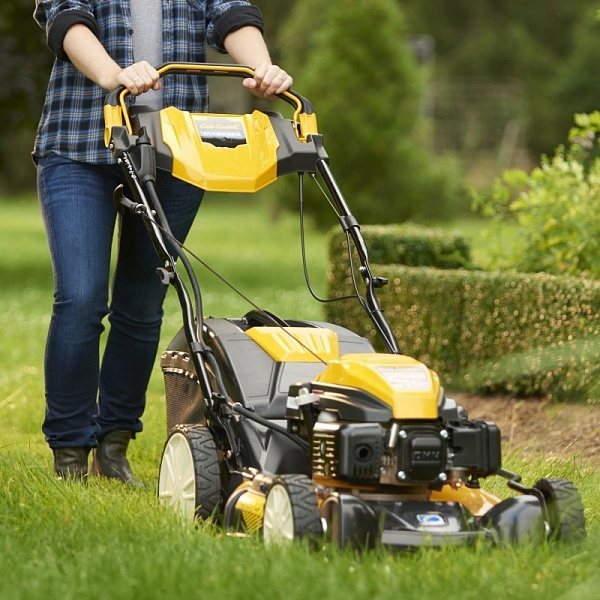 Бензиновая газонокосилка Cub Cadet LM2 DR46S Бензиновая газонокосилка Cub Cadet LM2 DR46S