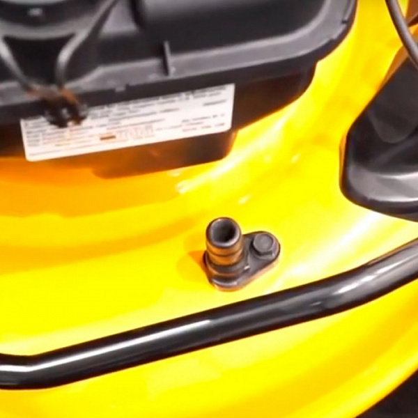 Бензиновая газонокосилка Cub Cadet LM1 AR42 Бензиновая газонокосилка Cub Cadet LM1 AR42