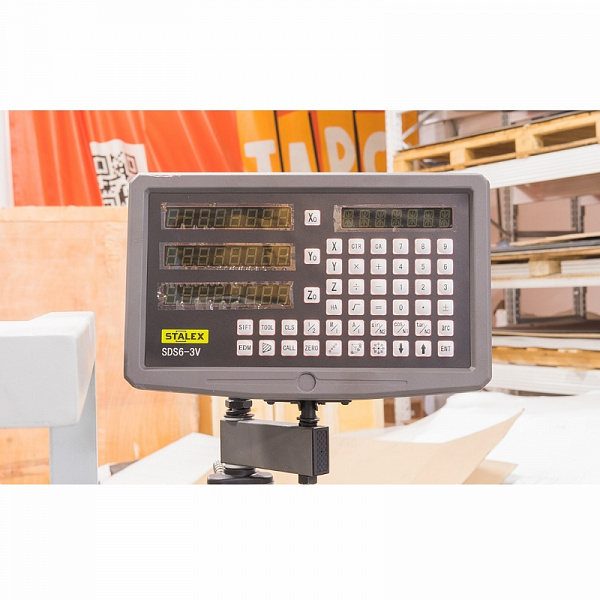 Станок токарно-винторезный Stalex C6251/1000 зона обработки 510х1000 мм (с УЦИ, 380 В) Станок токарно-винторезный Stalex C6251/1000 зона обработки 510х1000 мм (с УЦИ, 380 В)